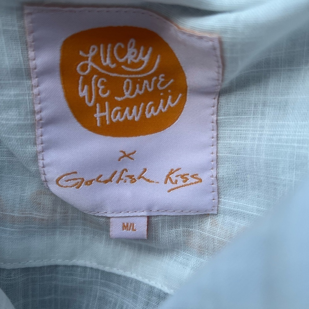 Lucky to love here Classic White Men's Shirt size M 100% cotton - Picture 3 of 9